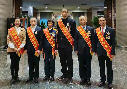 祝賀！這6位邵陽人在北京人民大會堂接受表彰！